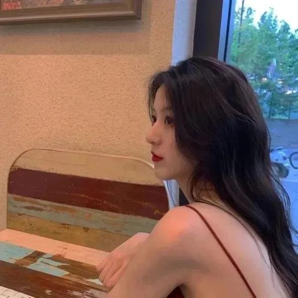 美人鱼旅馆
